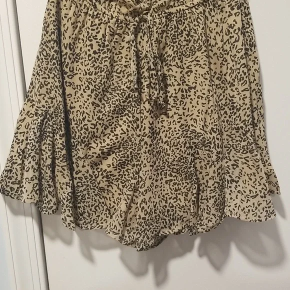 Francesca's Leopard Print Romper - Picture 4 of 9